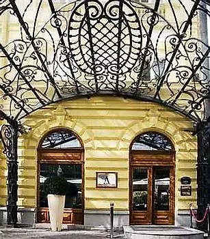 Aleksandar Hotel 4*