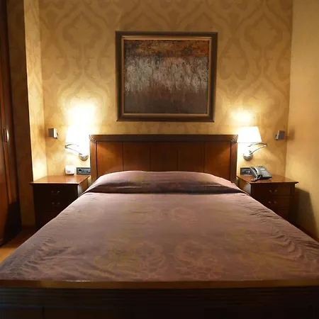 Aleksandar Hotel 4*